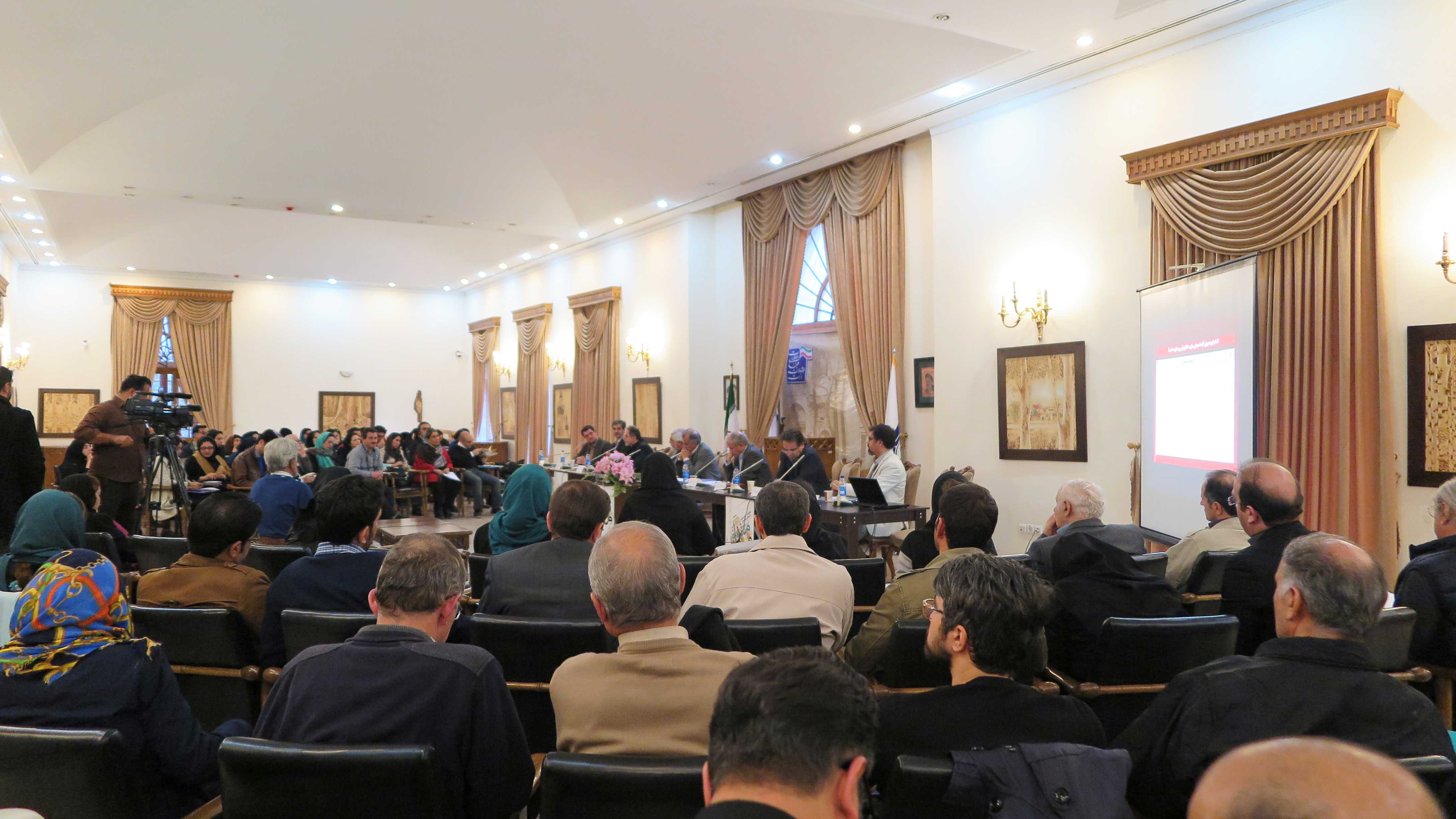 میدان مشق 13