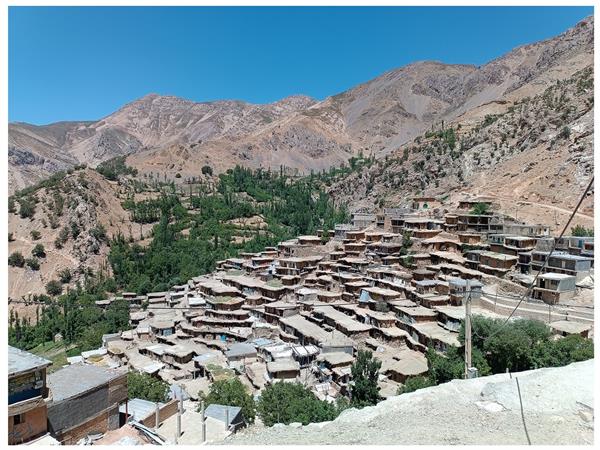 اجرای 60 کیلومتر فیبر نوری روستایی در مسیر چلگرد.خویه.سرآقاسیدو سرخون