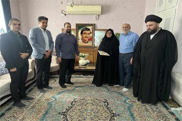 مراسم تقدیر از خانواده شهید دوران دفاع مقدس