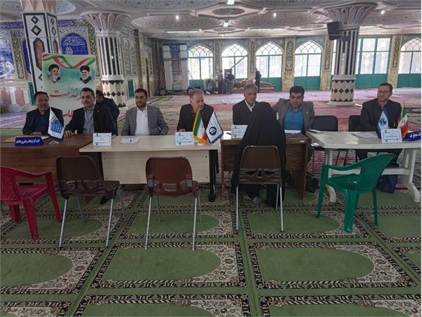 برگزاری میز خدمت فناوری اطلاعات در مصلی امام خمینی(ره)شهرکرد