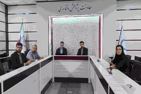 برنامه‌های عملیاتی پردیس پارک فاوای دانشگاه رازی مورد بحث و بررسی قرار گرفت