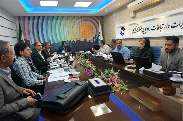 بررسی چالش¬ها و مشکلات پوشش تلفن همراه در شهرکرد