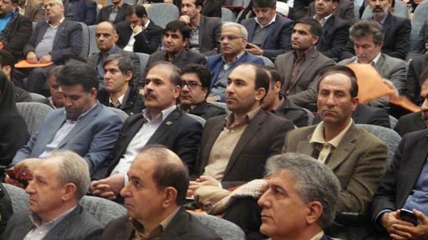 گرامیداشت هفته پژوهش و فناوری  با برنامه‌های متنوع در استان چهارمحال و بختیاری برگزار گردید .
