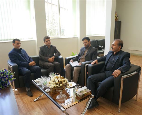 نشست مرکز رشد با اداره کل ICT چهارمحال و بختیاری جهت برگزاری جشنواره ایده های برتر